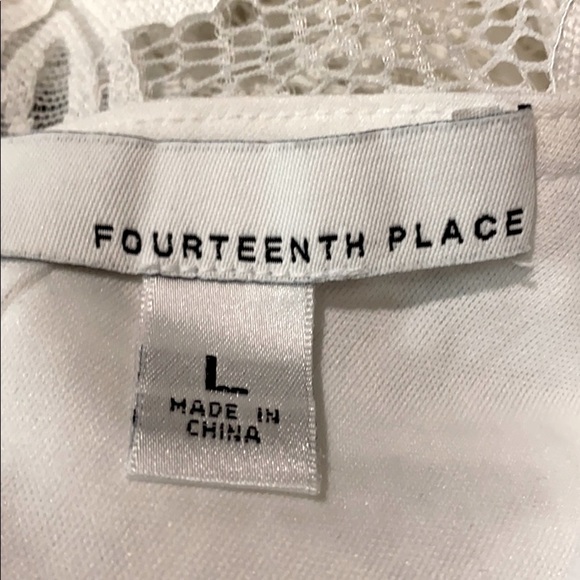 White Lace Top!!! ...like NEW!!! - Picture 7 of 8